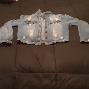 Juniors ( S )Ripped  Denim Jean Jacket